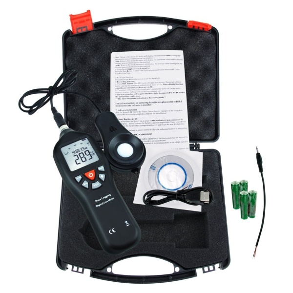 Portable Auto Ranging Digital Deluxe Lux and light Meter with Data Logging and PC Interface, 0-200000 Lux - Image 4