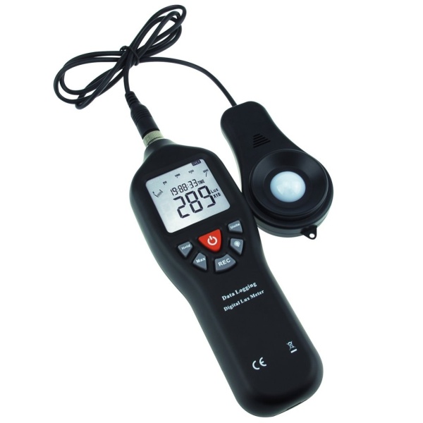 Portable Auto Ranging Digital Deluxe Lux and light Meter with Data Logging and PC Interface, 0-200000 Lux