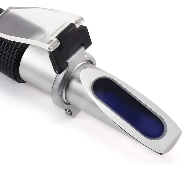 Brix Refractometer with ATC, 0-32% Brix, 0.2% Division - Image 6